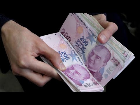 الرئيس التركي رجب طيب أردوغان يقبل استقالة صهره وزير المالية