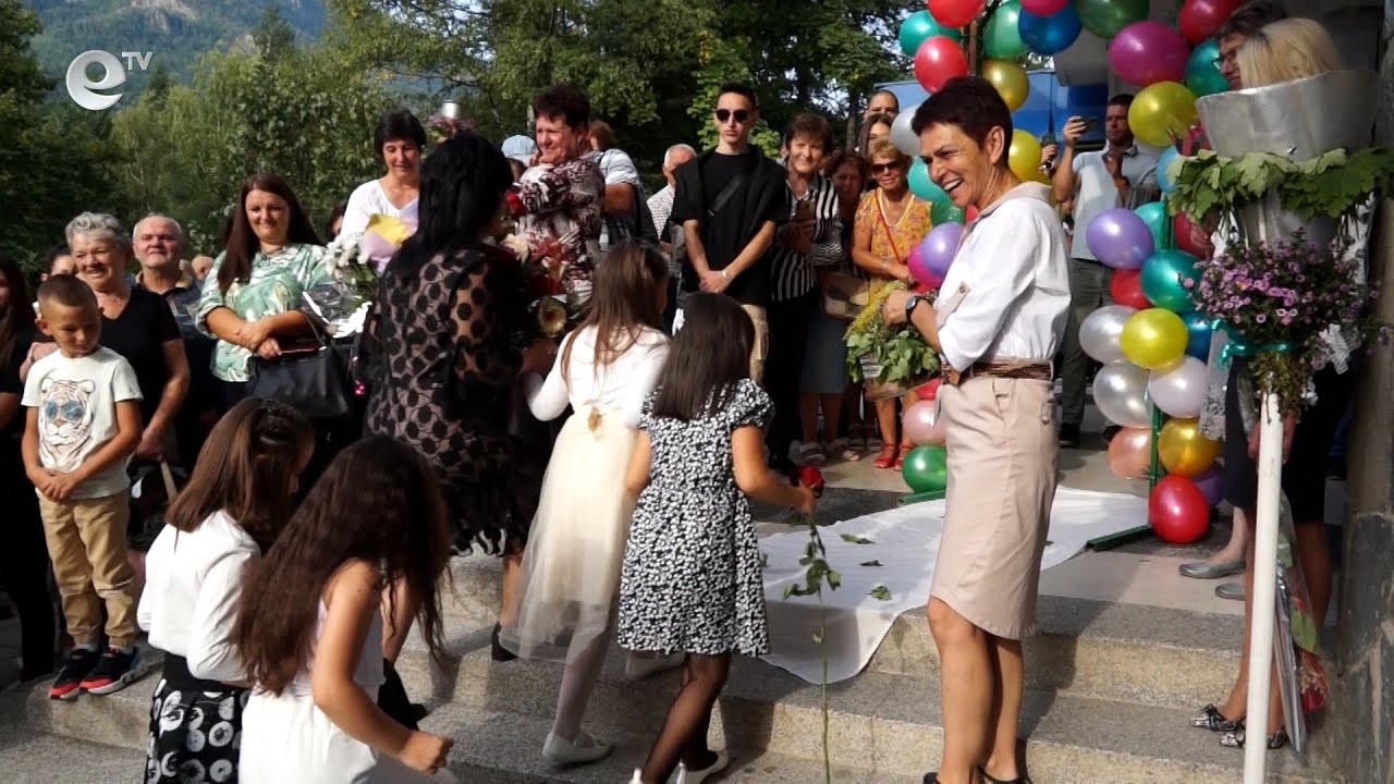 Учебната година в Смолянско започна с едно закрито училище