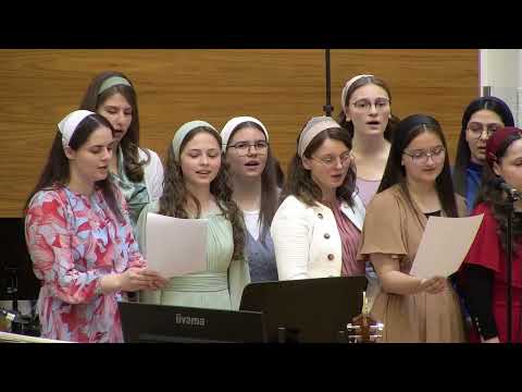 Grup de surori - Adam când s-a trezit