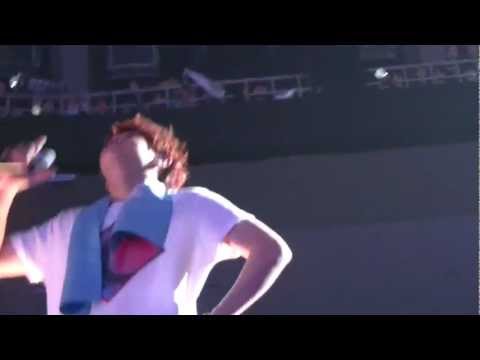 130202 UCC Fly so high yoseop singing