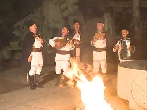 Ansamblu folcloric HAIDUCII - Noaptea Muzeelor la Centrul de Cultura si Istorie Militara