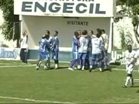 gol haender urt contra formiga