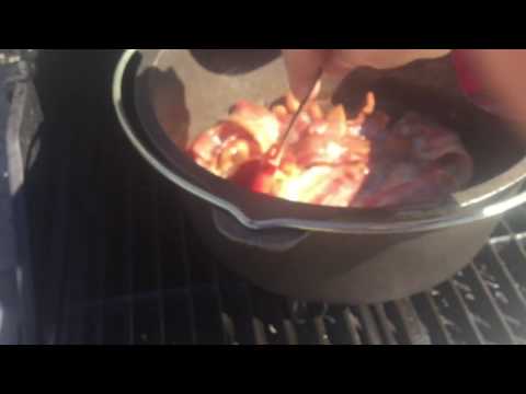 Seasoning my cast iron Dutch Oven with Bacon Grease