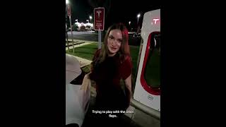 Download lagu I met a Tesla baddie last night 😍😍 #rizz #pov #metaglasses #viral #fyp @M&K🤍 mp3