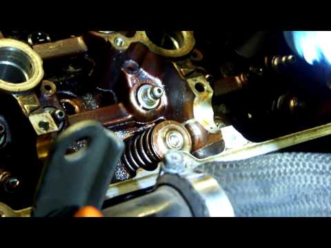 How to install valve spring retainers / keepers on a 3000GT DOHC V6