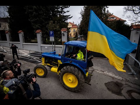 Mier Ukrajine: Podpor ďalšie výjazdy traktora ukrajinských hrdinov