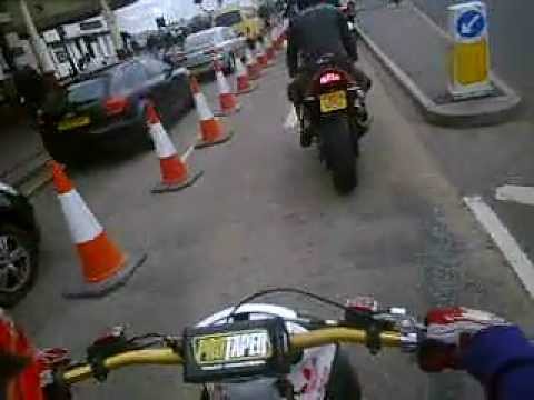 gilera runner 70 and 172 vs superbikes on helmet cam southend shakedown
