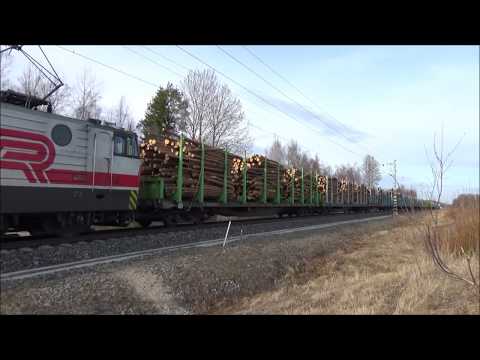 Freight train 5476 passes Katternö removed level crossing