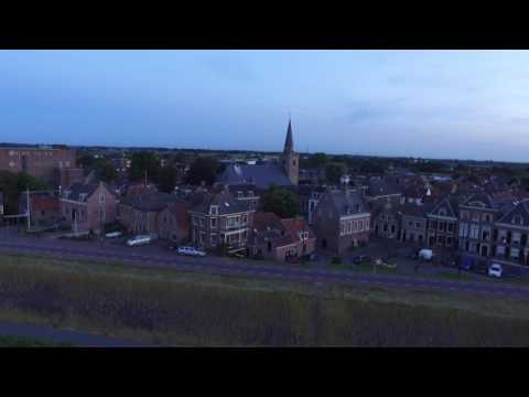 Ameide van boven met zonsondergang