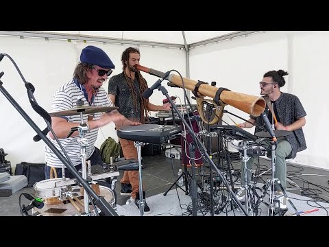 OliveTreeDance live from BUSKING FEST Plzen 05./06.09.2025