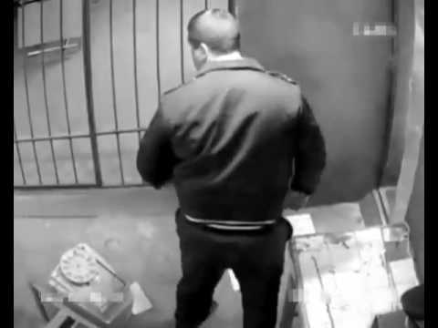 download lagu mp3 mp4 Que Es Anticuado, download lagu Que Es Anticuado gratis, unduh video klip Que Es Anticuado