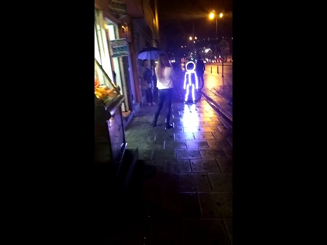 Vídeo relacionado con Hysagtek Juego de tirantes luminosos para hombre - 3 piezas ajustables con pajarita LED y gafas - 3 modos LED para fiesta de disfraces y mascarada