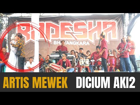 ARTIS NANGIS DICIUM AKI AKI