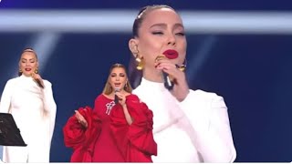 Download lagu Ebru Gündes & Assala ( Live ) Senin Olmaya Geldim ( Assela Consert Riyadh 2026 ) mp3