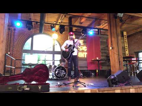 Scott Porter performs "My Girl"