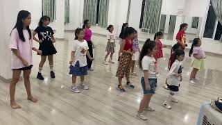 Buổi đầu Bé tập Quẫy Tóc #kids #dance #music #trending #views #nhảytrend