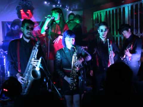 The Impostors Band- señores de la guerra-