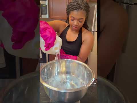 Silky Shea Hair Butter Available at anaturalerose.com #naturalhair #sheabutter