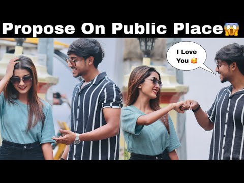 Propose On Public Place | Cute Girl 🤪|