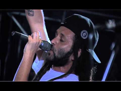 ALBOROSIE feat junior reid  live at gusto dopa 2011