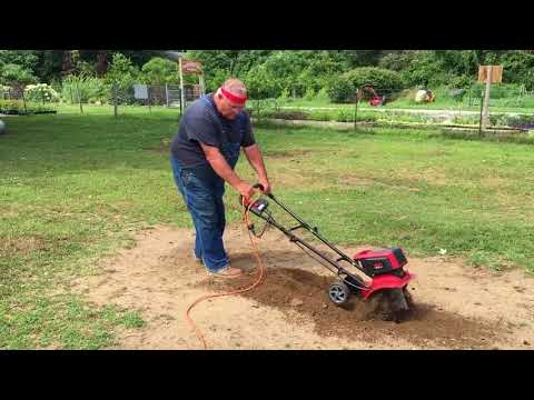 Reviewing the mantis electric cultivator.