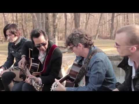 Garden Sessions: Alejandro Escovedo - "San Antonio Rain" - Radio Woodstock 100.1 - 4/10/14