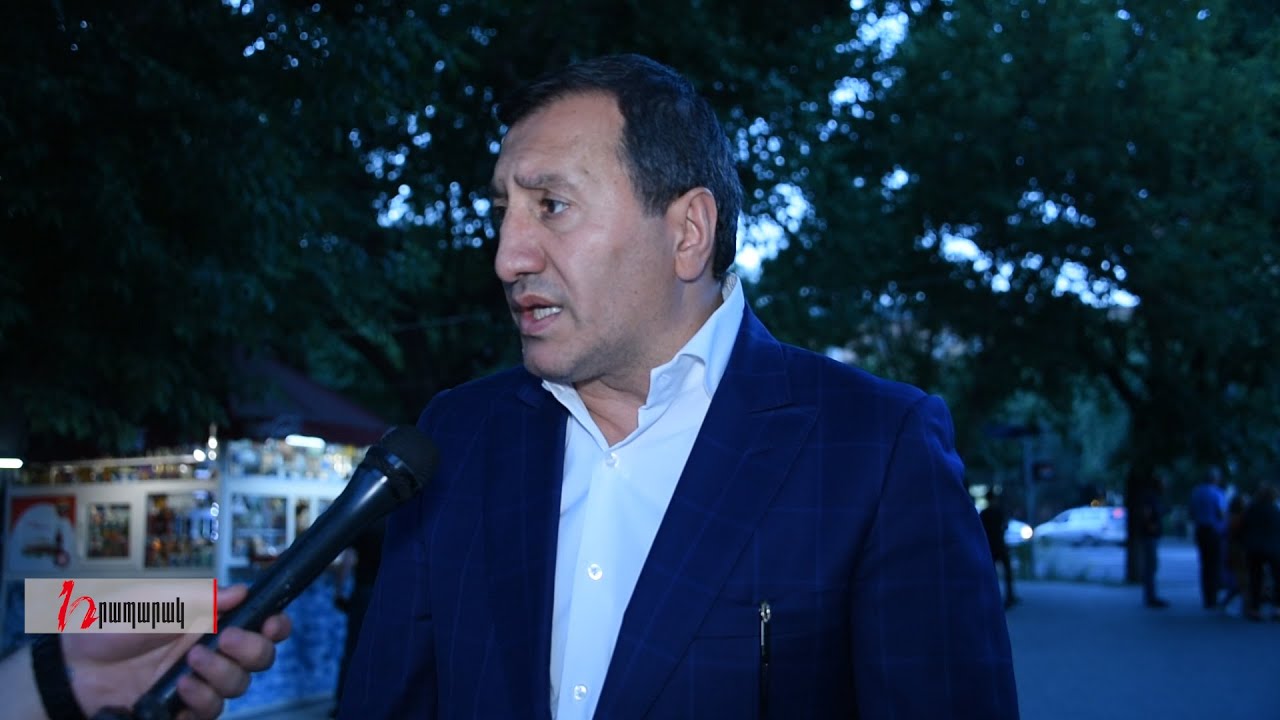 Ապամոնտաժել են Տիգրան Արզաքանցյան բարեգործական հիմնադրամի գովազդային վահանակները