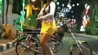 Download lagu story wa goyang herex mp3