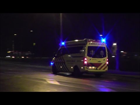A1 AMBULANCE 13-116 MET SPOED NAAR AMSTERDAM OUD WEST