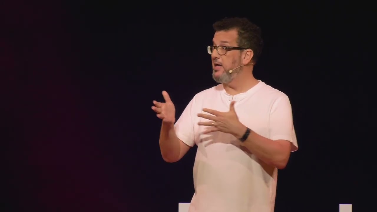Motivació per transformar l'educació | David López | TEDxIgualada