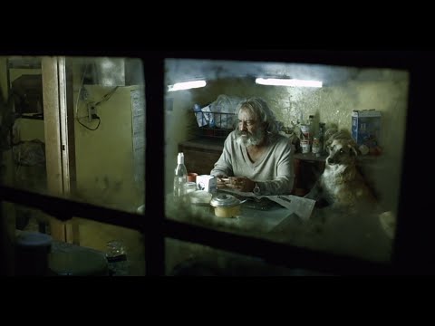 Amores Perros (2000) by Alejandro González Iñárritu, Clip: El Chivo (and dog) seen through a window