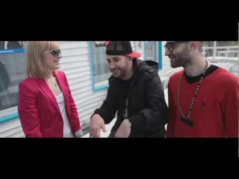 Лева Twice и Блик Papazz общаются с журналисткой.wmv