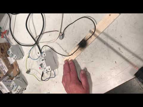 BRANDSCHUTZSCHALTER  TEST  SIEMENS