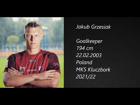 Jakub Grzesiak Bramkarz 2003 rocznik sezon 2021/22 KFM