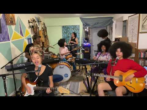 Flowers by The Emotions (At home rehearsal with The Curtis Family)