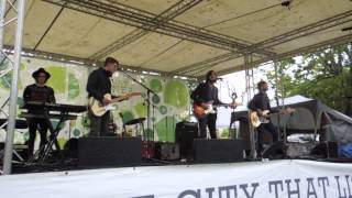 Graham Colton - "Arms" at Musicians Corner