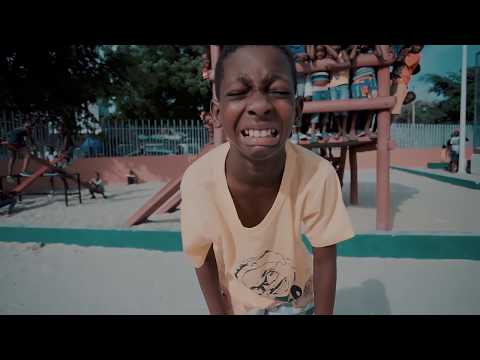 Faz Caretas - Scró Q Cuia feat Ed Sangria (video oficial)