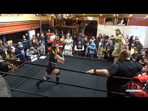 Charlie Hubley and Moon Miss Opening Promo at Propeller Aracde - PWU Halifax, NS Bar Show Wrestling