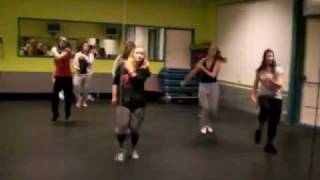 All eyes on me - the clipse// body boost dance!