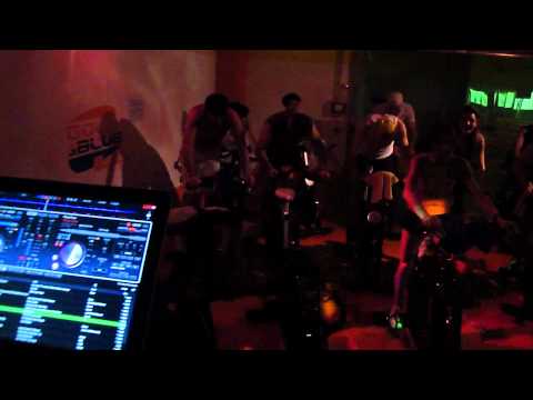 GOLD&BLUE LEZIONE SPINNING CON DJ DARESH SYZMOON