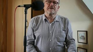 Video thumbnail for Mic comparison: Shure SM57 with windshield vs Prodipe TT1 with windshields by Gavin Atkin