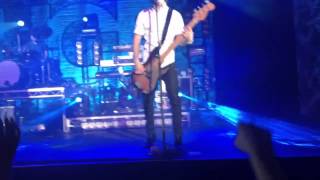Hot Chelle Rae - Girl Like You (Live Festival Hall 26th Oct)