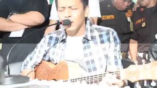 Download lagu Ariel noah menyanyikan lagu DARA sewaktu masih di lapas bandung mp3 Download lagu Ariel noah menyanyikan lagu DARA sewaktu masih di lapas bandung mp3