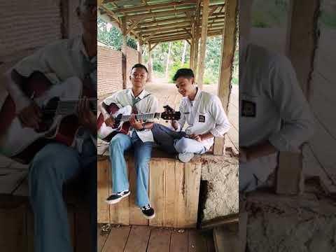 Fana merah jambu versi keroncong mas bagus