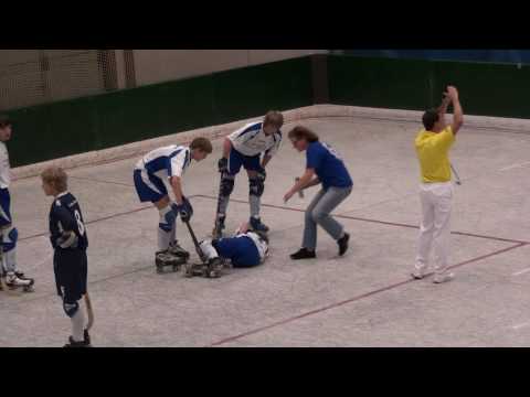 Böses Rollhockeyfoul an Yannic B.