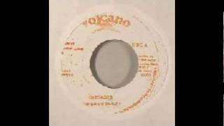 Michigan & Smiley - Diseases - Roots Radics Band - Version