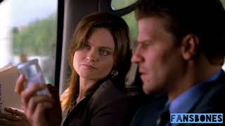 Bones - 1x01 - [Musique] Feeder - Pain on pain