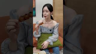 韓国人彼女が日本の食べ物で1番好きなもの🇯🇵 #韓国 #カップル #日韓カップル