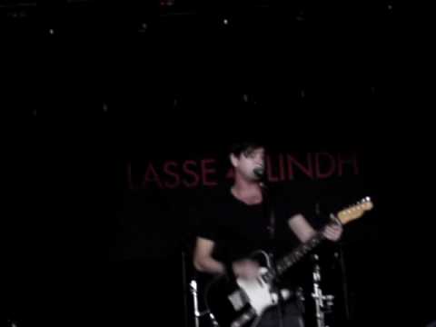 Lasse Lindh - ingen vind kan blåsa omkull oss nu (rep.)