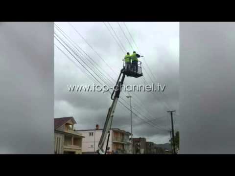 Dëmtohen linjat elektrike - Top Channel Albania - News - Lajme